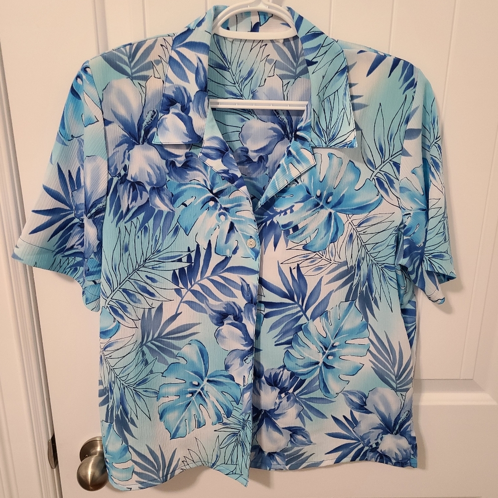 🌟 Vintage Blue Leaf Blouse Size Small